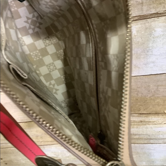 Jim Shore crossbody purse - Picture 4 of 6